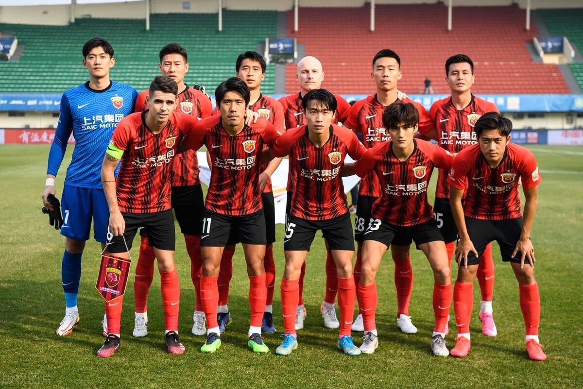 包含九游体育:足协杯：八强产生，强队晋级，悬念丛生的词条