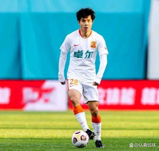 九游体育:老将蒿俊闵转型教练“误人子弟”？球迷：别毁了中国足球的未来！的简单介绍