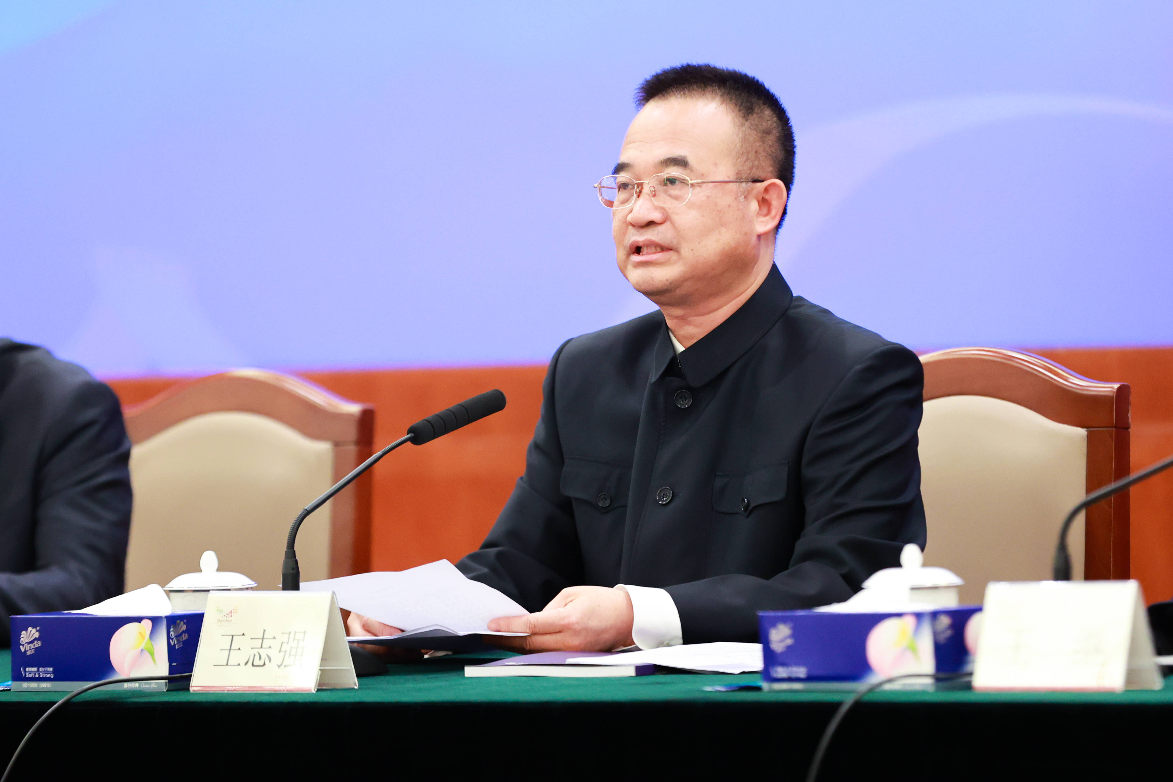 九游体育:中国足球归化球员社会融合促进：文化交流与公益参与的简单介绍