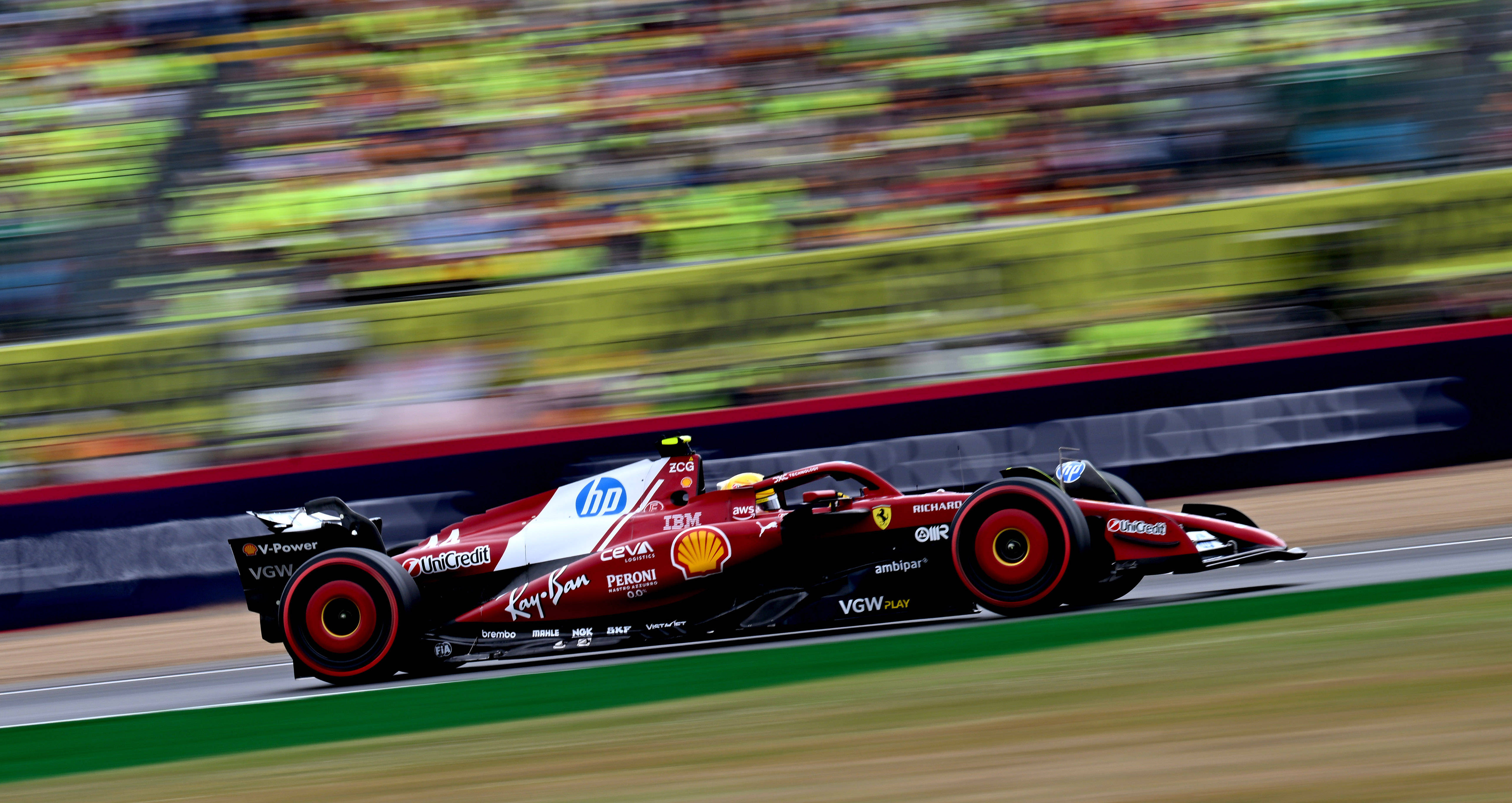 九游体育:赛车技术创新，提升车辆性能的简单介绍