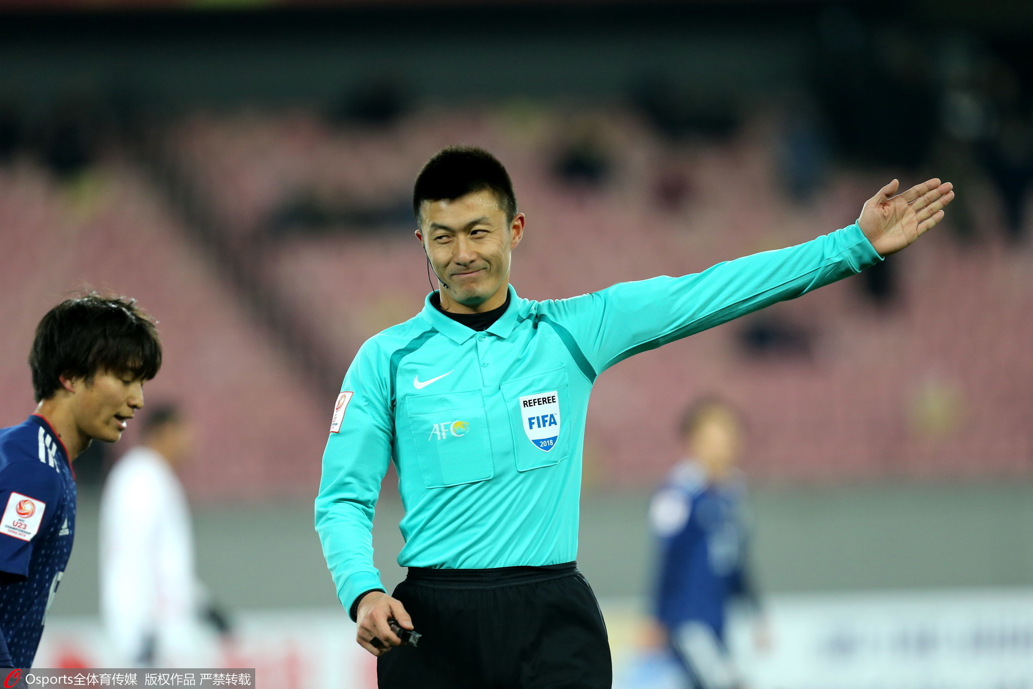 九游体育：篮球裁判的职业化：如何提升裁判的待遇和保障？