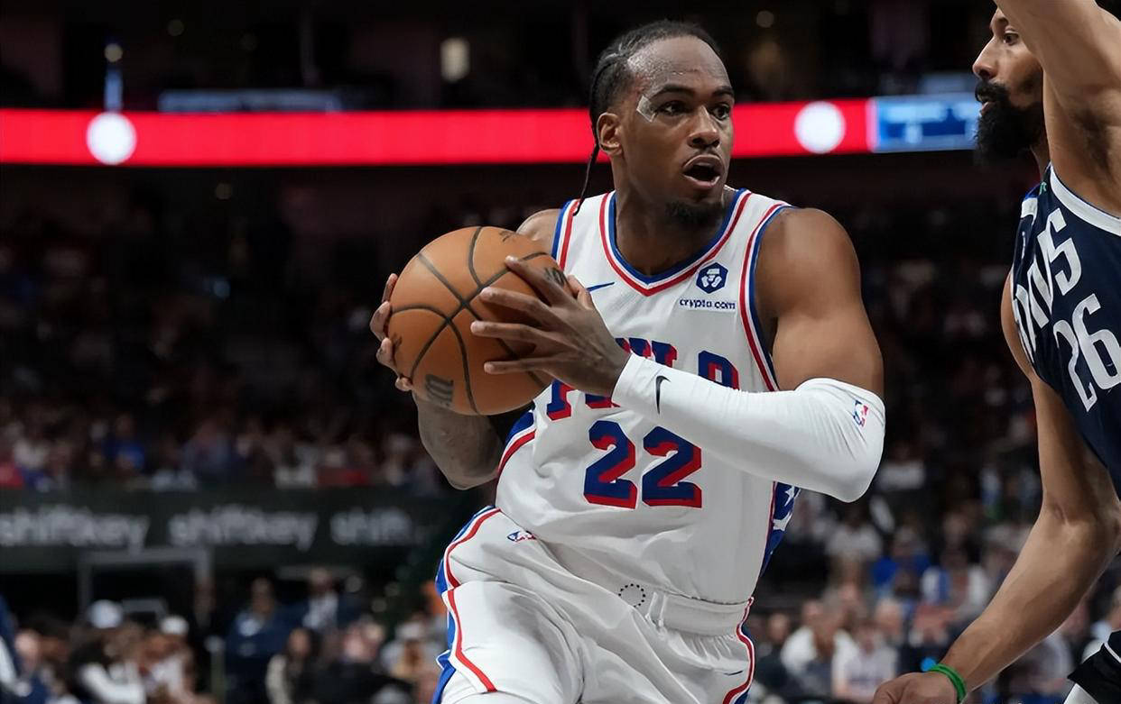 包含九游体育：凯尔特人队季前赛：布里塞特展现活力，有望进入轮换的词条