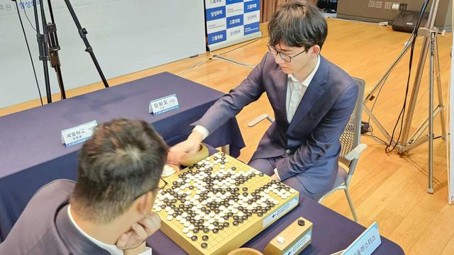 九游体育:世界围棋大赛的思维艺术，顶级棋手的较量的简单介绍