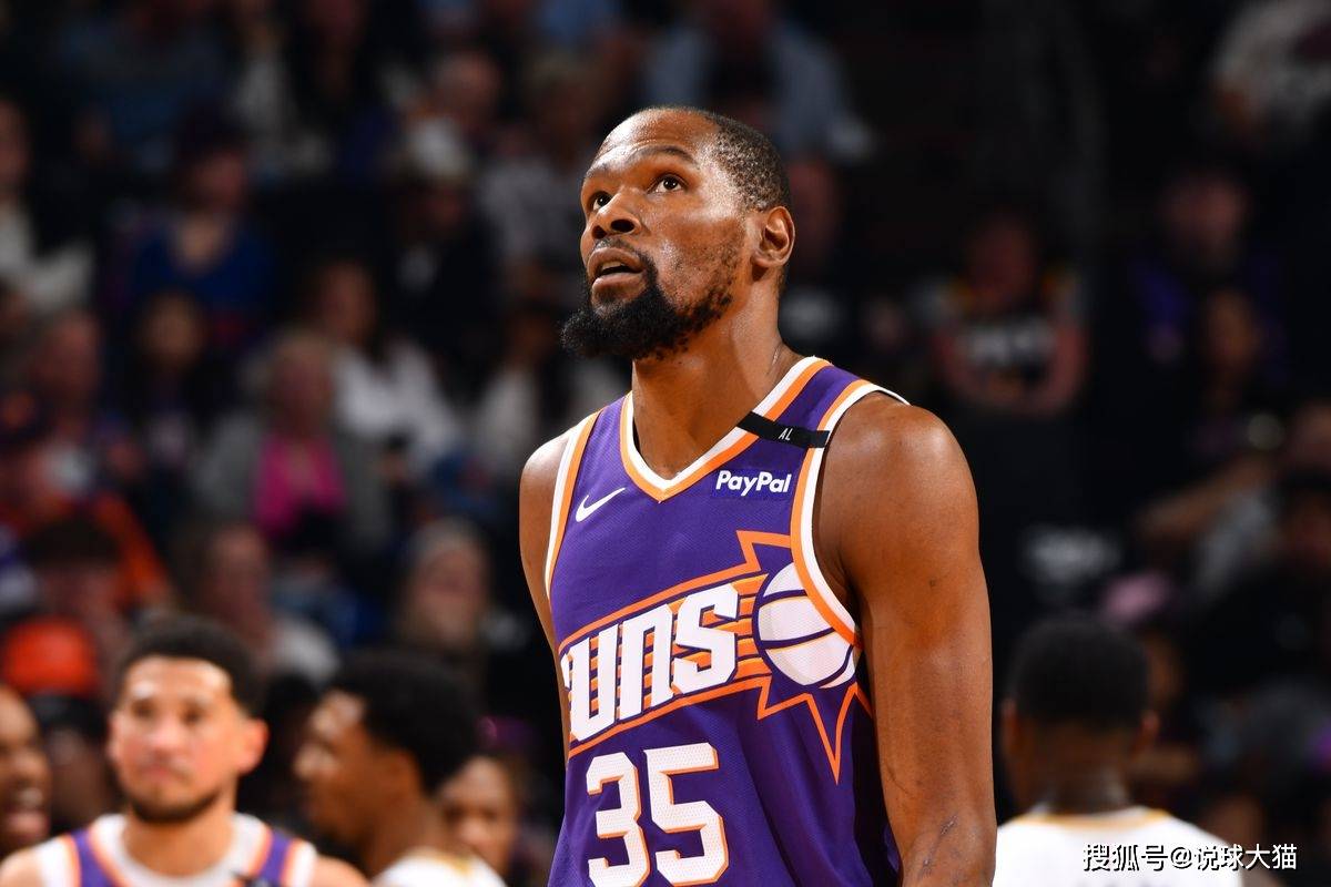 九游体育:湖人队新赛季训练计划：体能储备，战术演练，为新赛季做好充分准备