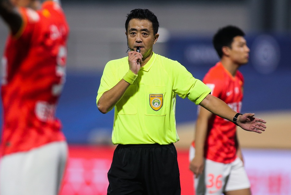 九游体育:中超联赛裁判:接受监督,提升执法水平的简单介绍 九游体育:中超联赛裁判:接受监督,提升执法水平的简单介绍